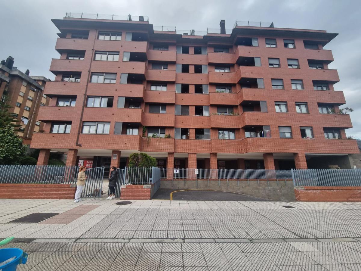Appartement Piso Zona Hospital 6 Personas à Oviede Extérieur photo
