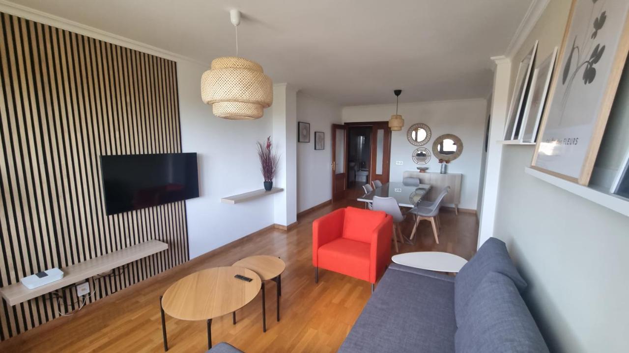 Appartement Piso Zona Hospital 6 Personas à Oviede Extérieur photo