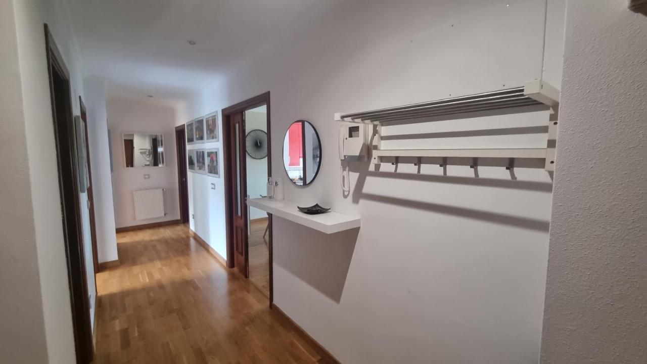 Appartement Piso Zona Hospital 6 Personas à Oviede Extérieur photo